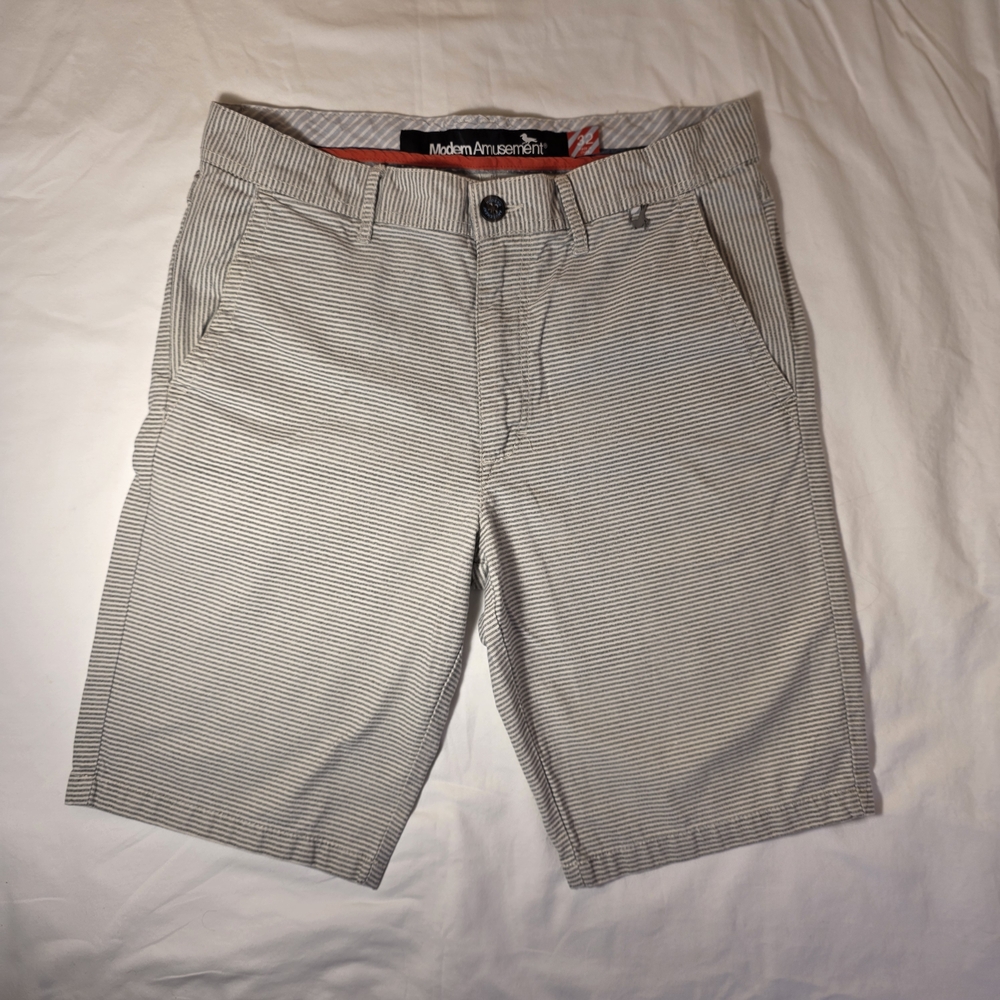 Modern Amusement Seersucker Stripe Shorts | Size 32 | Gray/White | 100% Cotton
